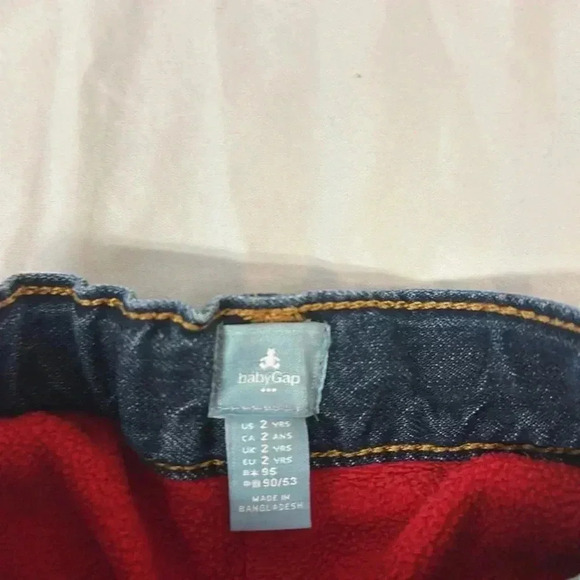 GAP - Fleece lined  denim jeans. Size 2 - Picture 2 of 5